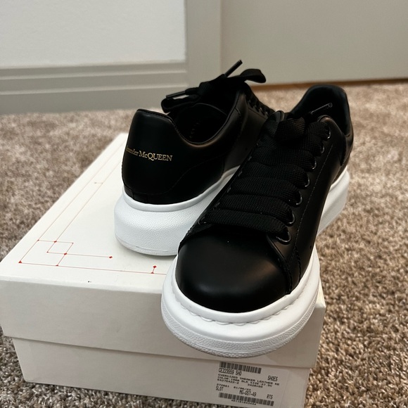 Like new - Picture 4 of 5